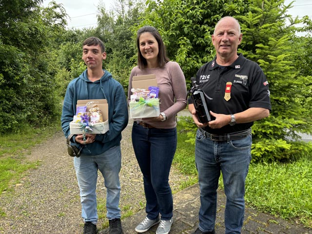 Bild (v.l.): Andrej Frei (bester Junior), Andrea Pompe (beste Dame), Rolf Buser (bester Schütze auf dem Platz Frick). Foto: zVg